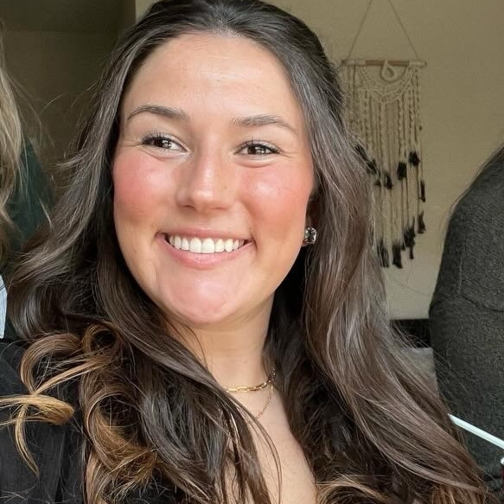 Meet your Posher, Jenn